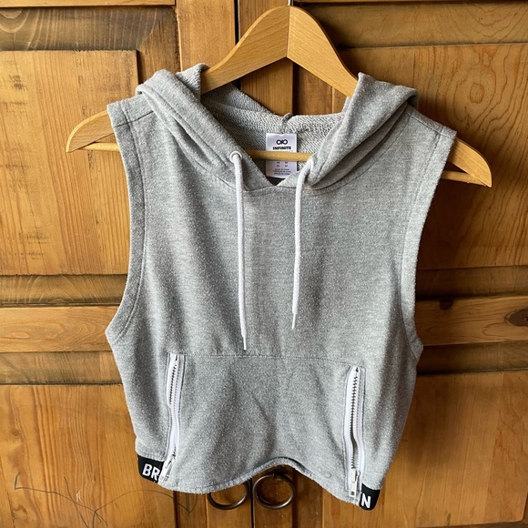 Sleeveless Hoodie - Picture 1 of 4